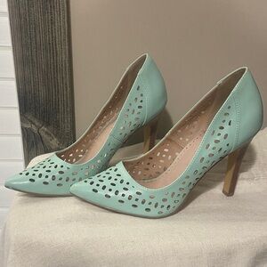 Vintage Mint Green Women's Heels